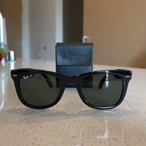 Black RayBan foldable wayfarer